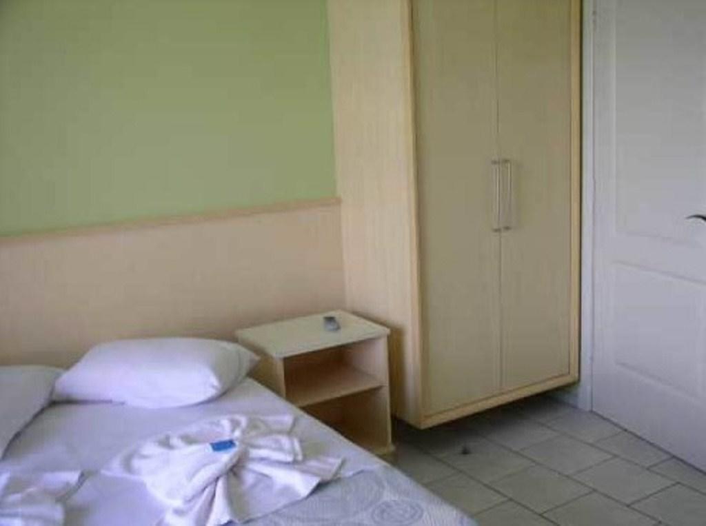 Hotel Pousada Mineirinho Balneário Praia do Leste Værelse billede